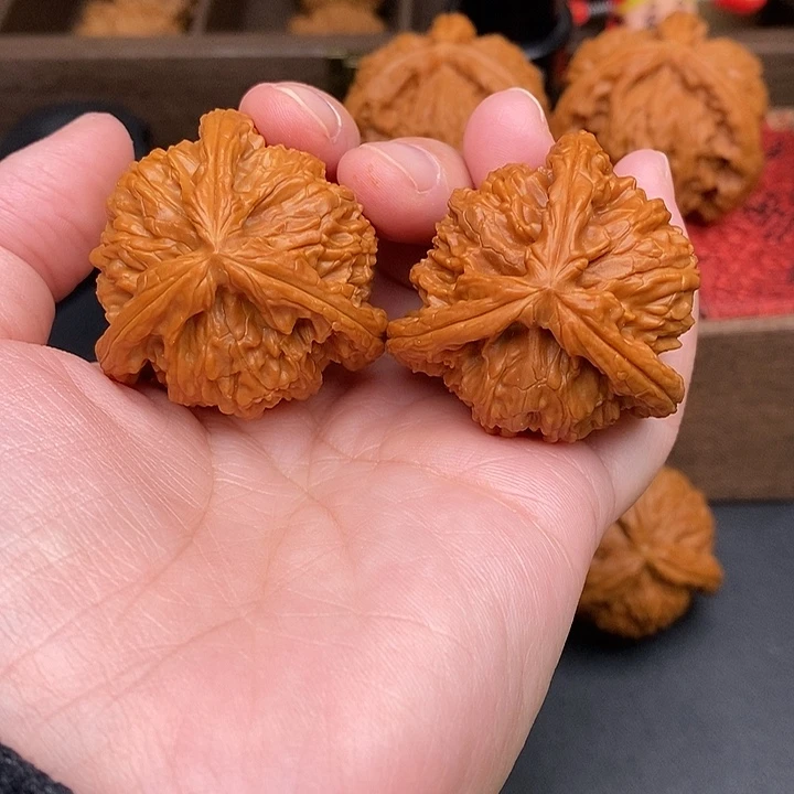 佬***髙文玩核桃把件白奔