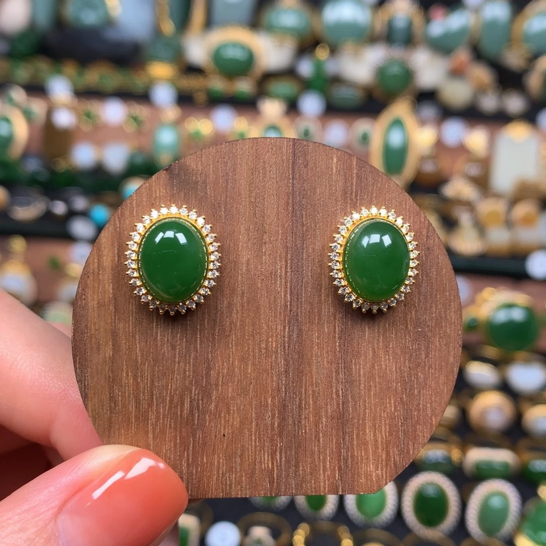 定制和田玉耳钉18K金镶嵌
