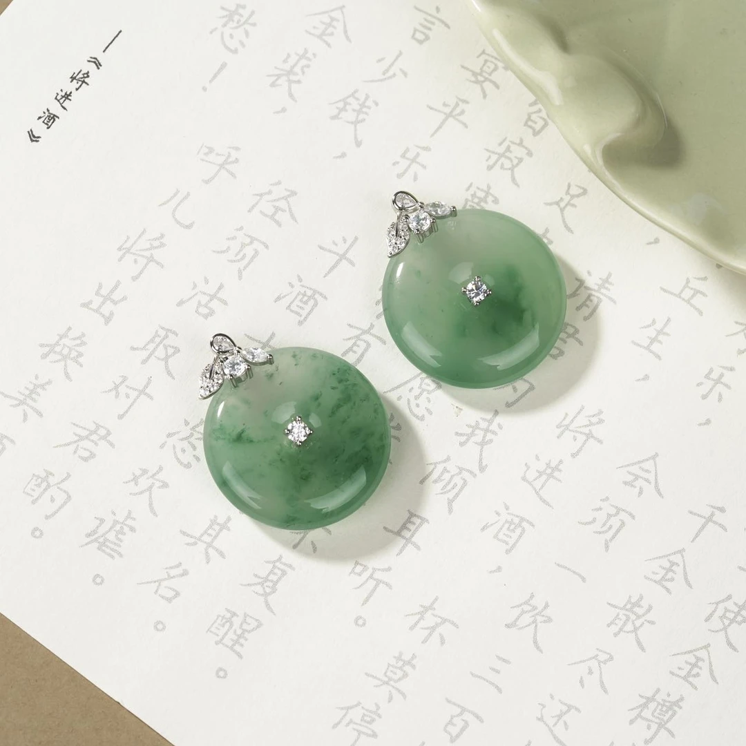 S925银镶嵌独龙玉吊坠-多样性发其一-24.5*4.5mm-V79229-K（商城）