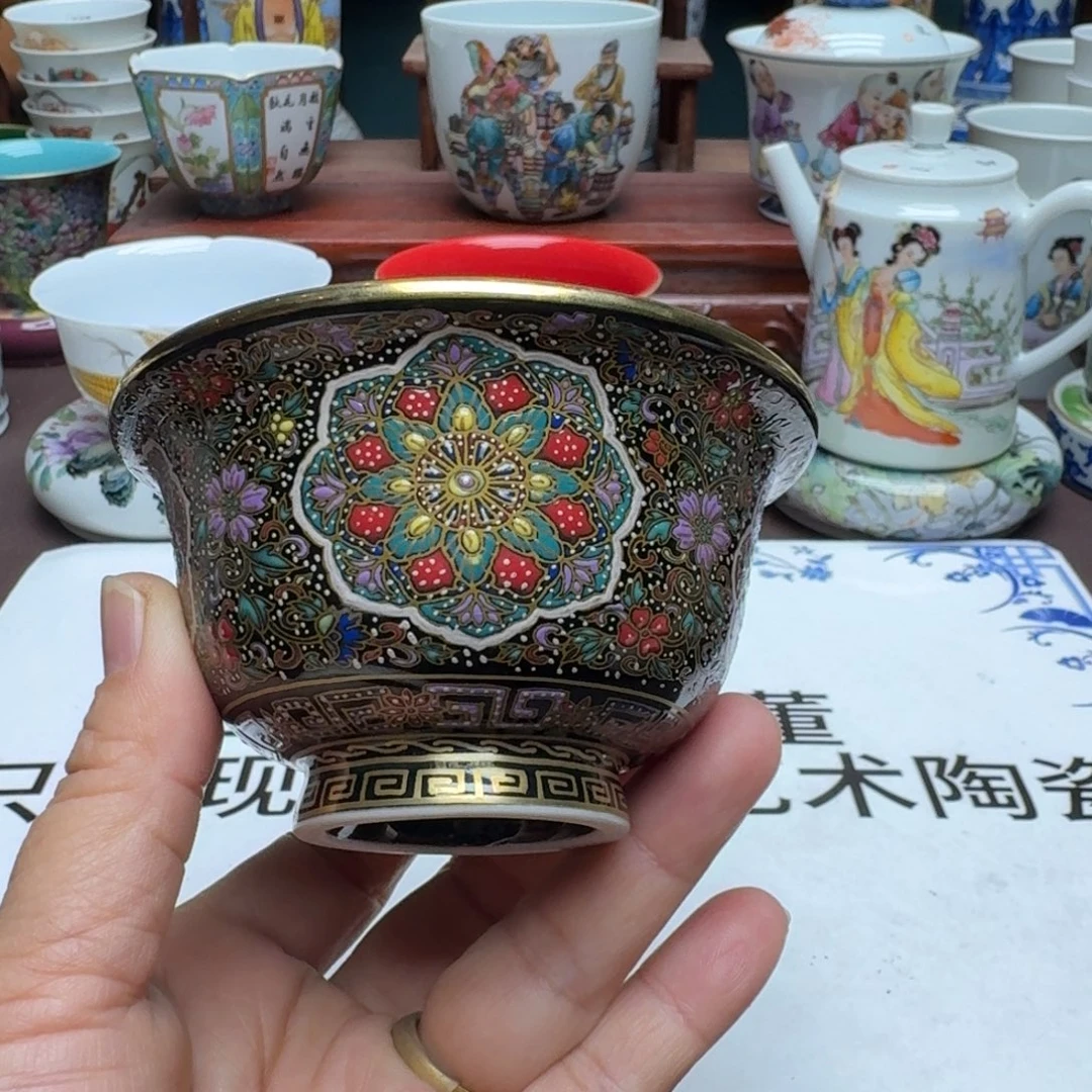 梓***屹景德镇手工手绘展示