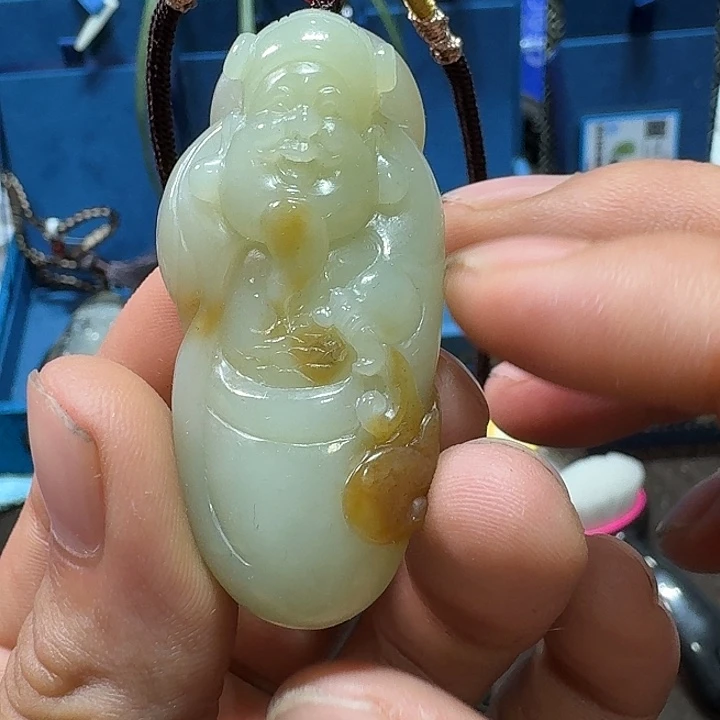 未镶嵌和田玉（糖玉）车挂