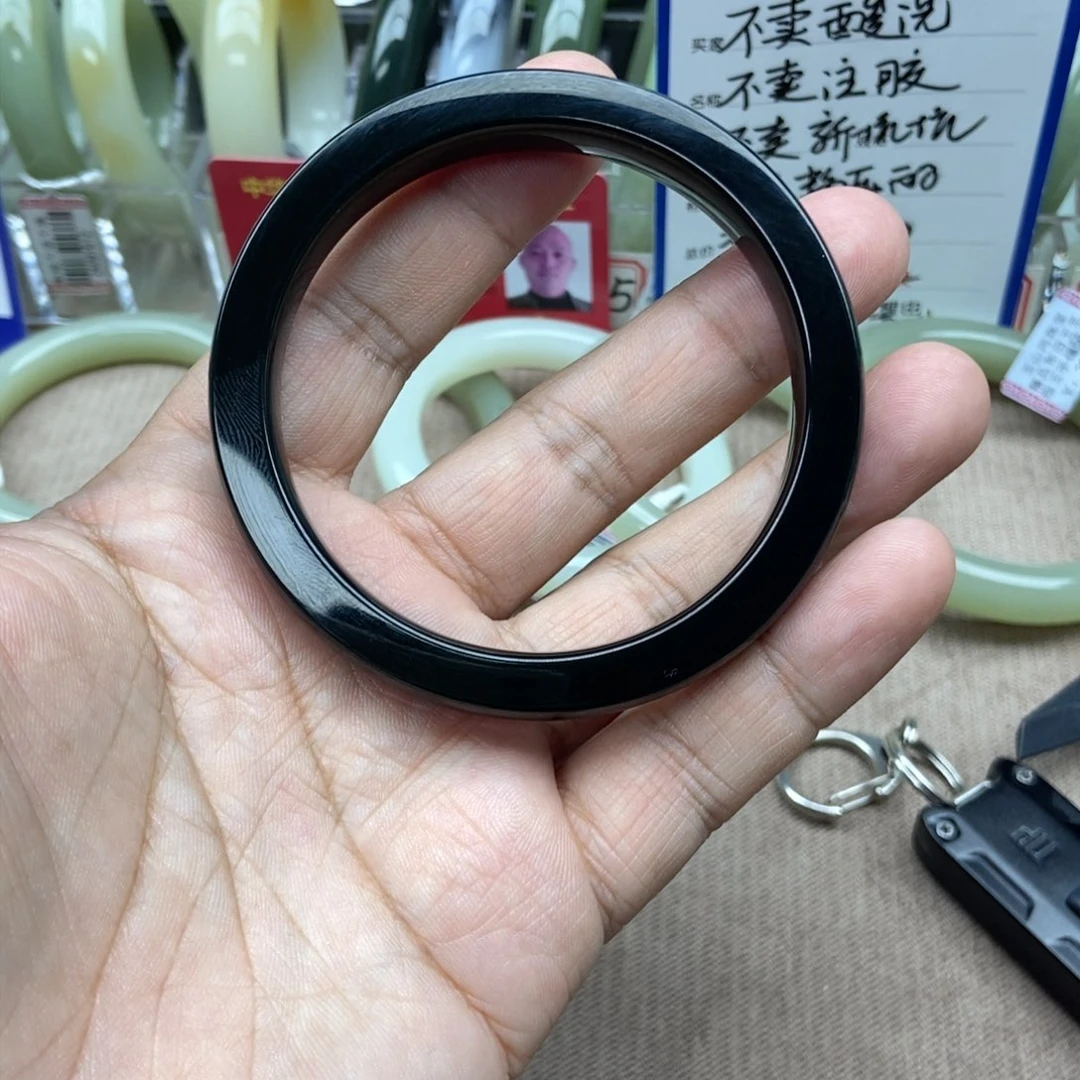 和田玉手镯未镶嵌咸*儿60