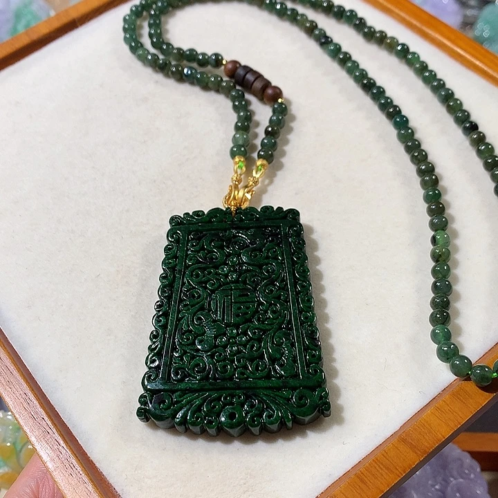 翡翠未镶嵌颈饰翡翠吊坠