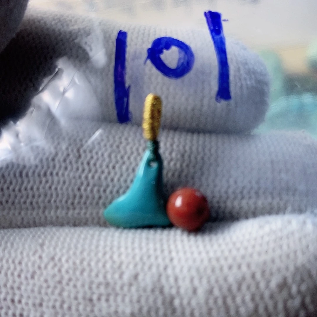 南红玛瑙未镶嵌珠宝奇石