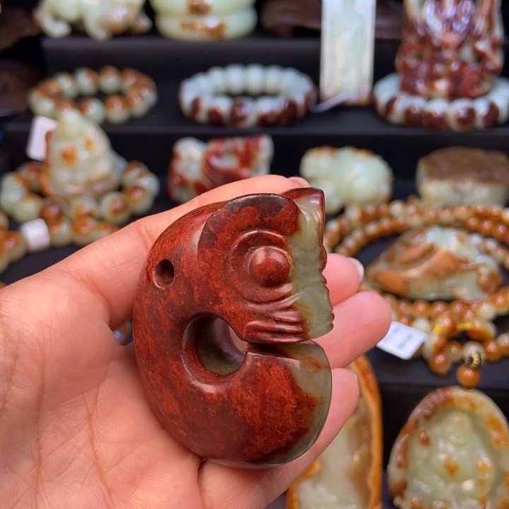 岫岩河磨玉（透闪石质玉）未镶嵌把件