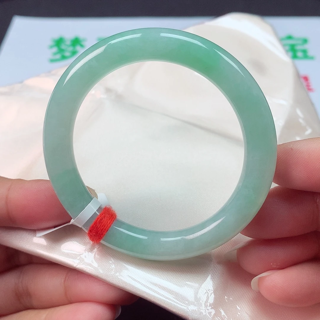 翡翠手镯未镶嵌天然缅甸A货翡翠手镯