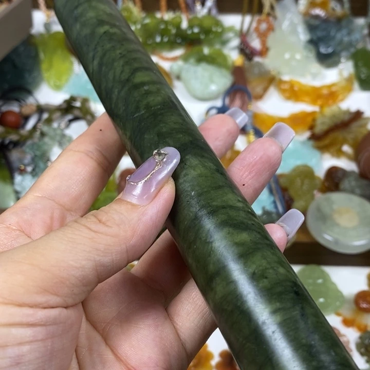蛇纹石玉未镶嵌擀面杖