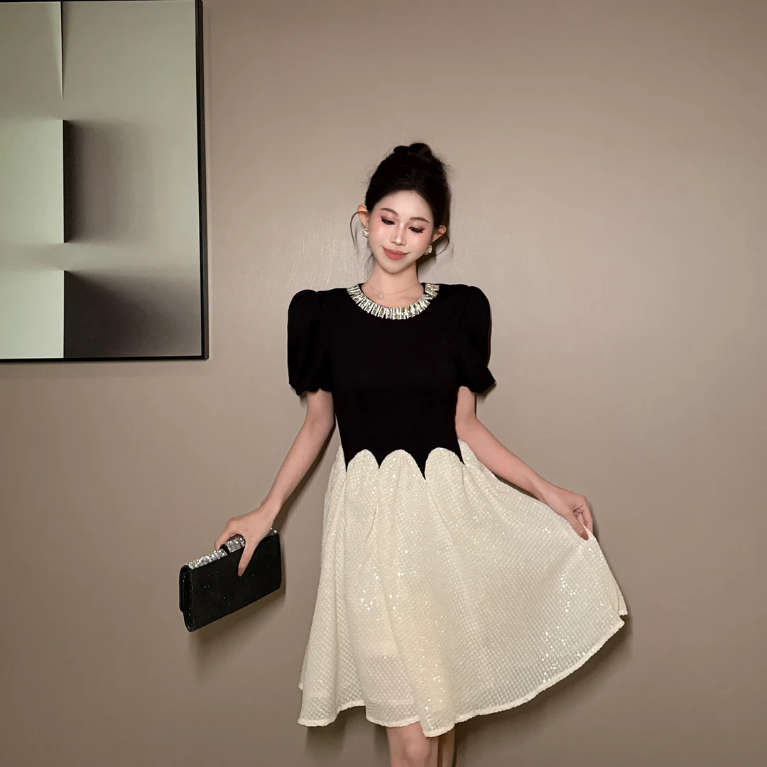 【惠子定制】气质时尚黑白拼接法式收腰显瘦小众赫本风连衣裙65060