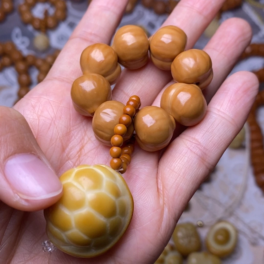 把件猴头核桃柯基屁桃龟甲