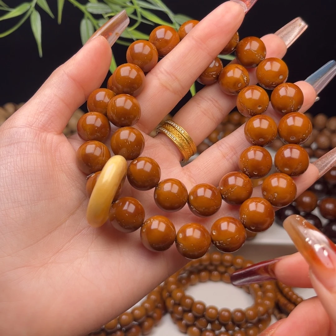 紫金鼠吊坠13手持