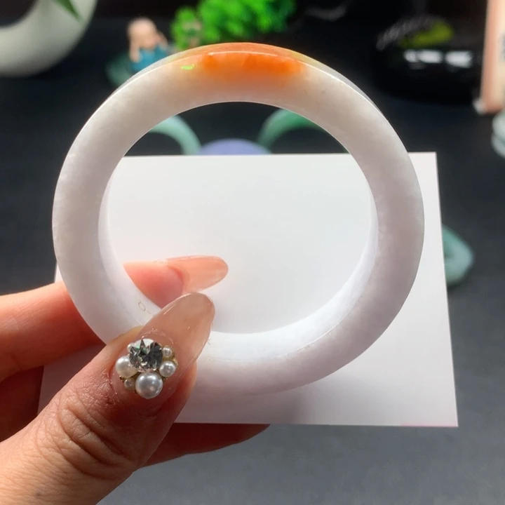 定制翡翠未镶嵌镯子