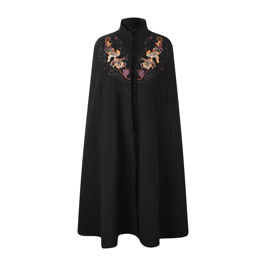 【PUHUA-朴婳】2025秋冬黑色水貂国风锦鲤刺绣双面羊毛斗篷 652