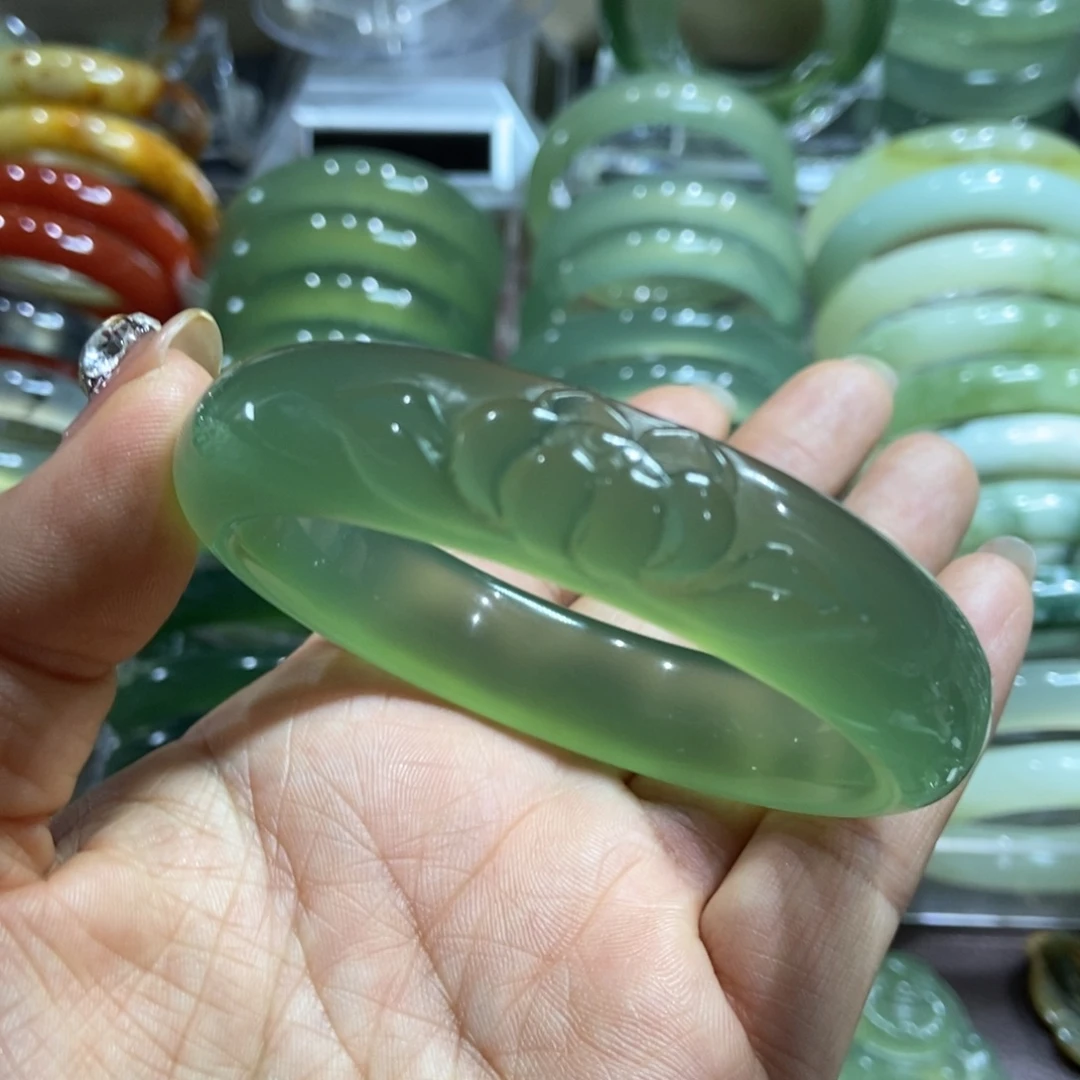 岫玉未镶嵌手镯60