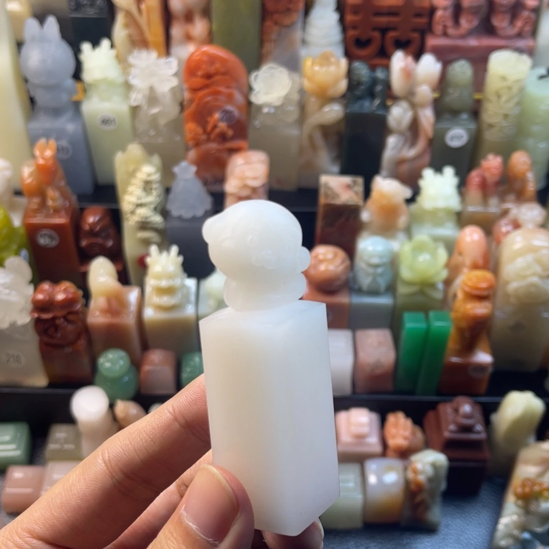 手工制作刻字石料