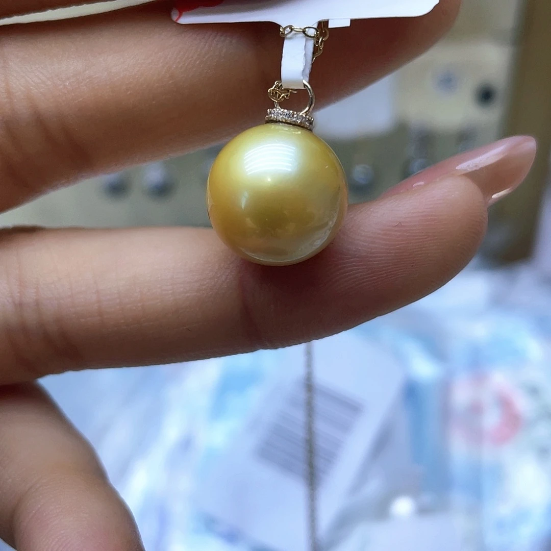 海水珍珠颈饰18K金镶嵌