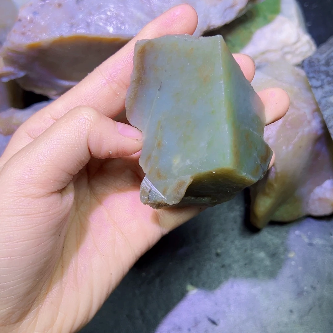 和田玉（糖玉）未镶嵌珠宝半成品