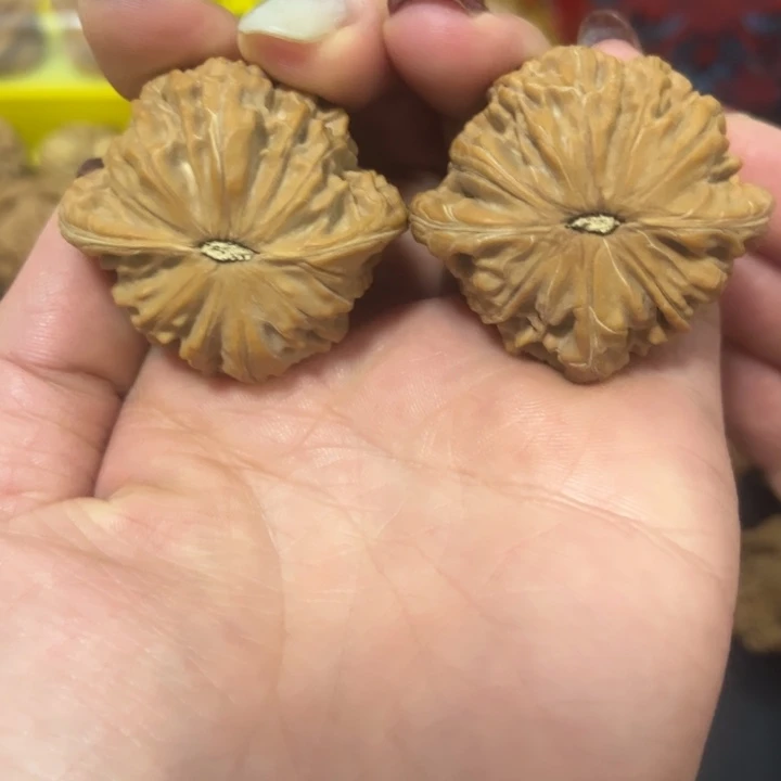 吊坠文玩核桃磨盘狮子头
