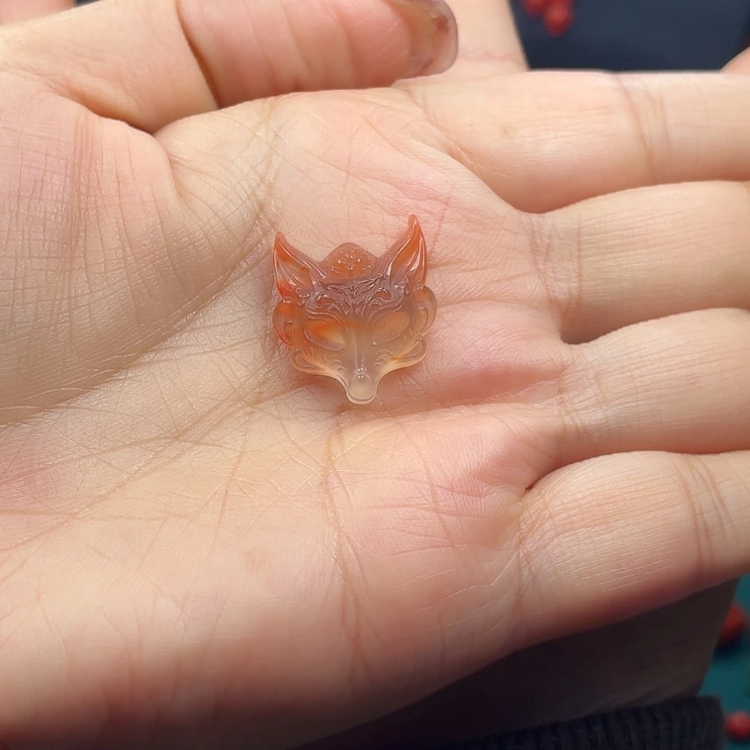 多***t南红玛瑙未镶嵌颈饰