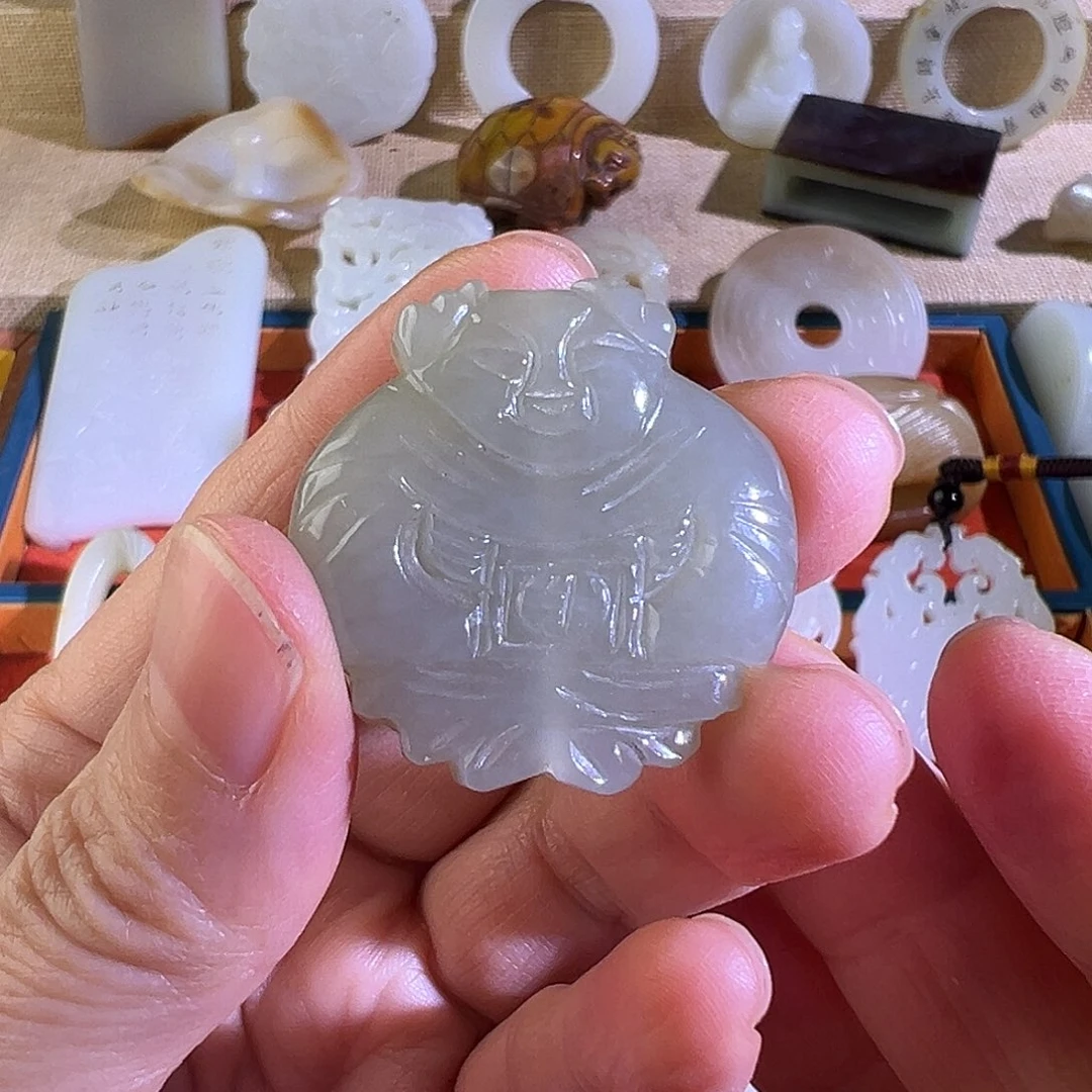 和田玉未镶嵌挂件