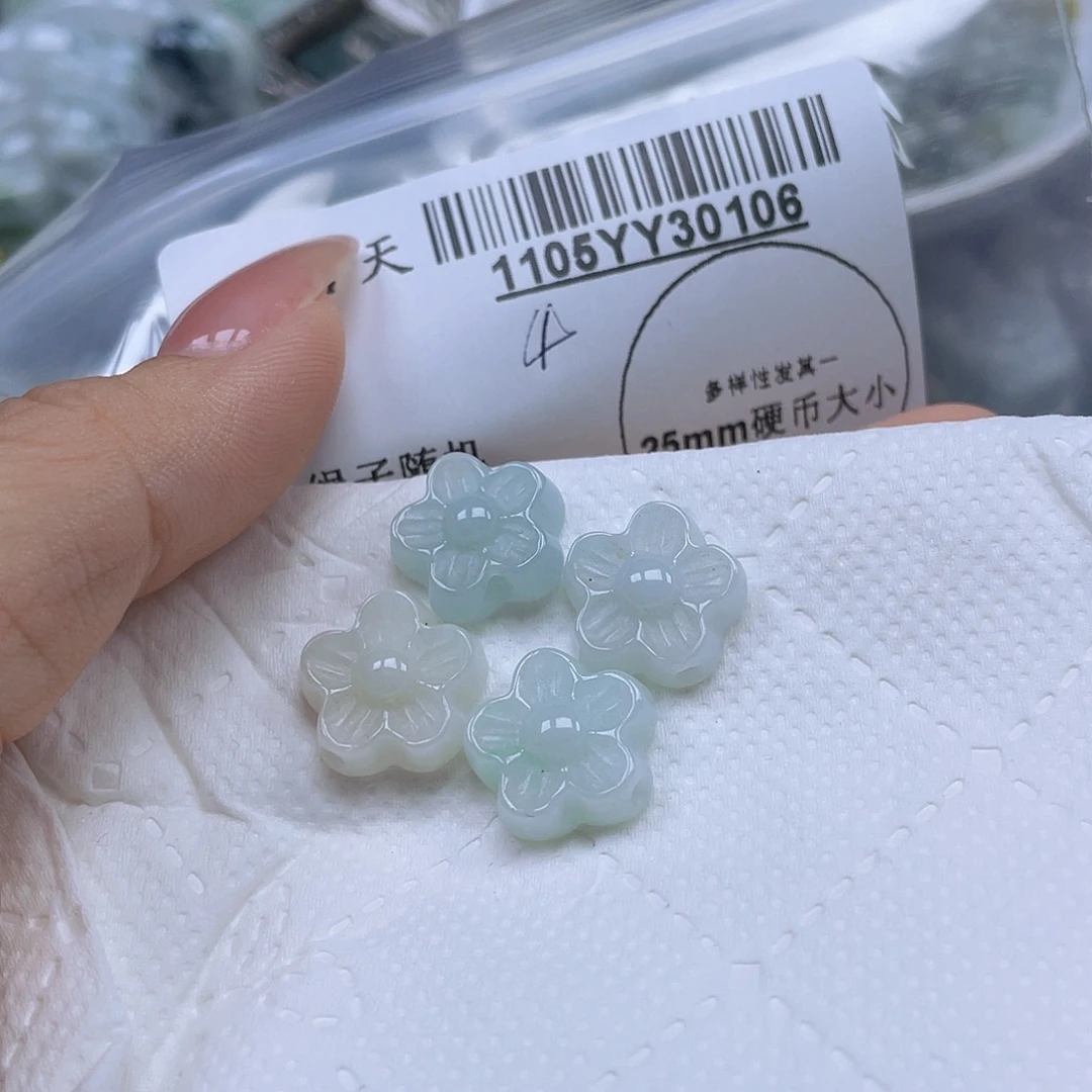 翡翠未镶嵌吊坠(不含链)多样性发其一