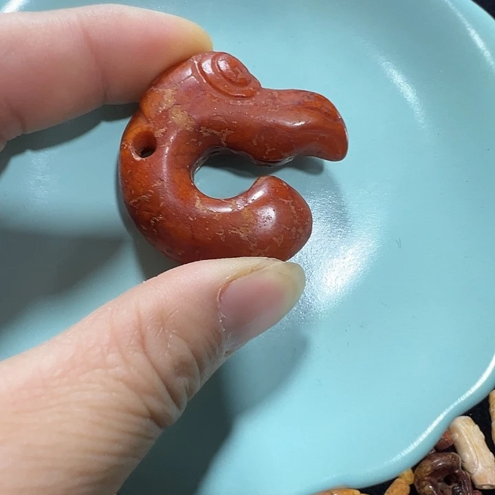 透闪石质玉未镶嵌挂件