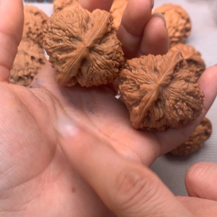 文玩核桃把件南疆石45