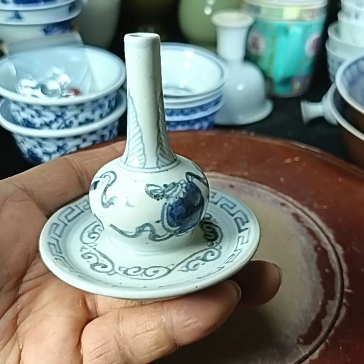 柯***生杯全手工制作的瓷器