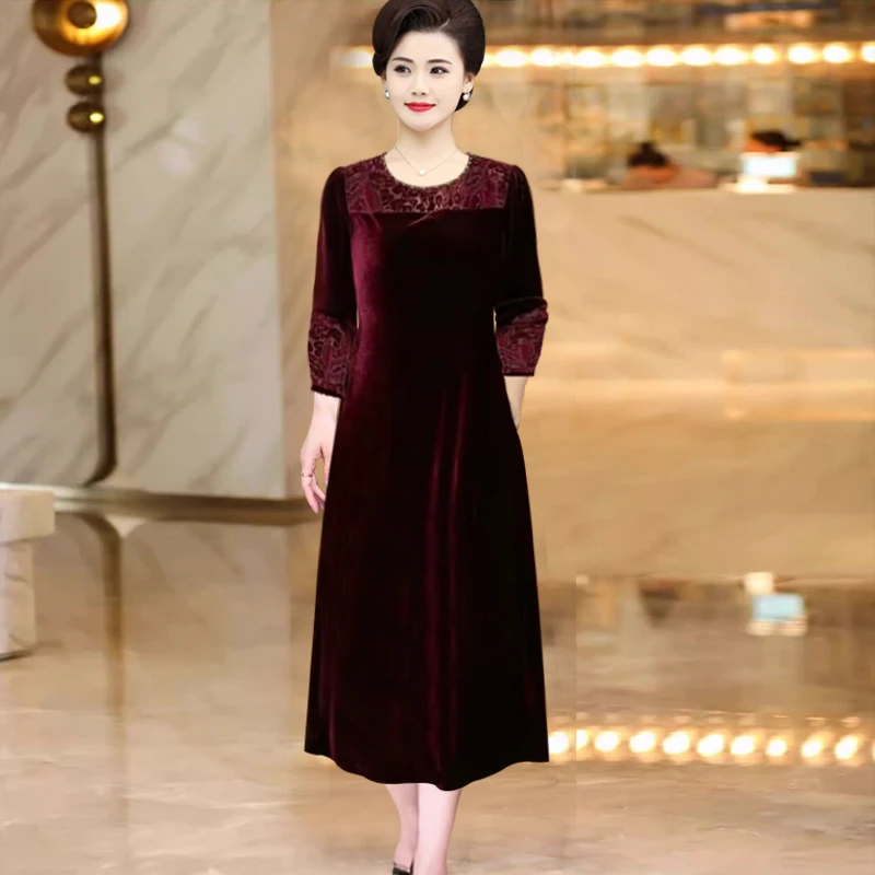 805中年新款妈妈气质过膝金丝绒长款高端宽松钩花大码连衣裙裙