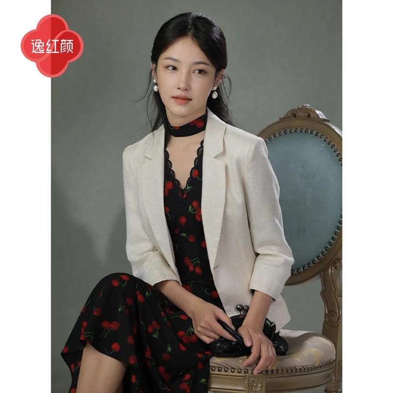 逸红颜 朵粹 2025秋新款职场收腰袖口褶裥金丝天然亚麻小西装女