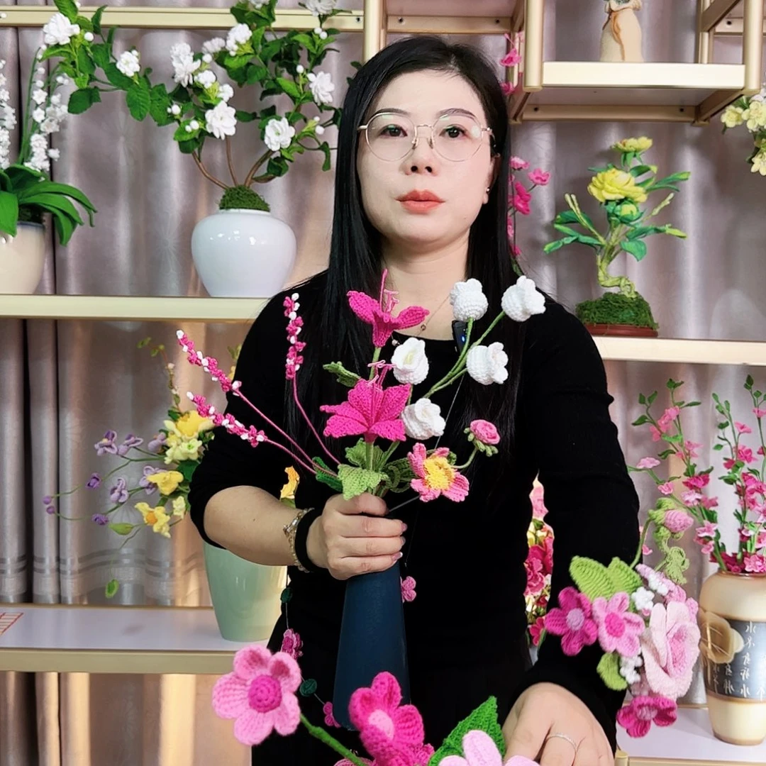 手工钩织设计花束