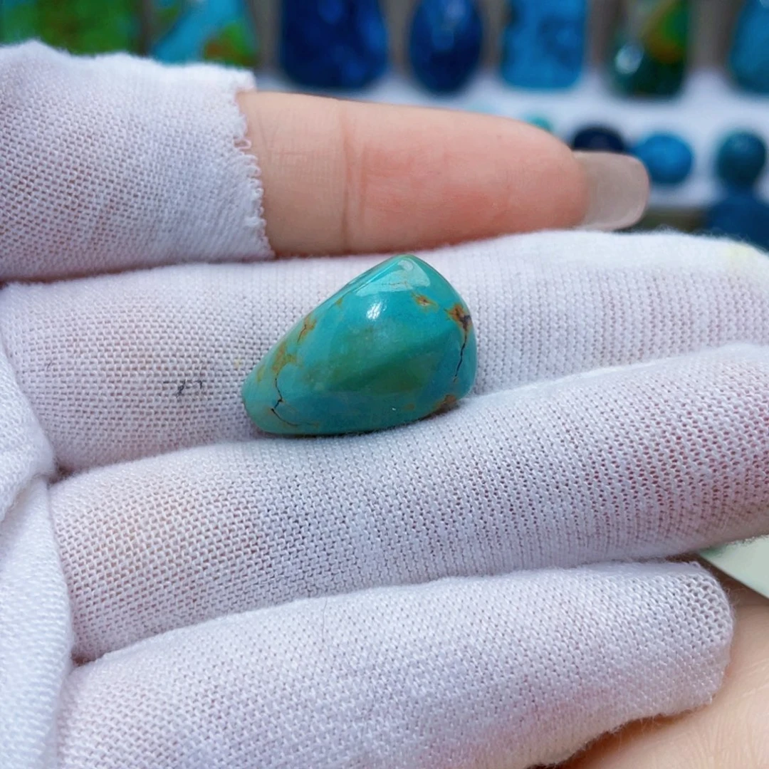 绿松石未镶嵌饰品