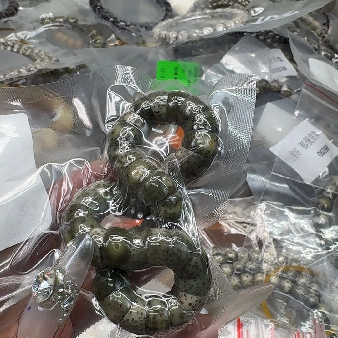 猫***三手串星月菩提320绿星月菩提猪大肠10条