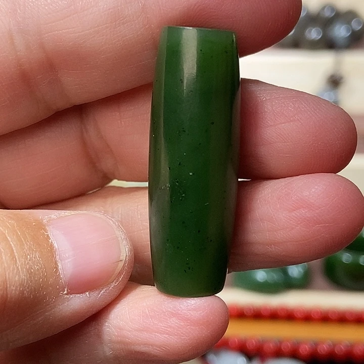 简***单和田玉（糖玉）未镶嵌颈饰