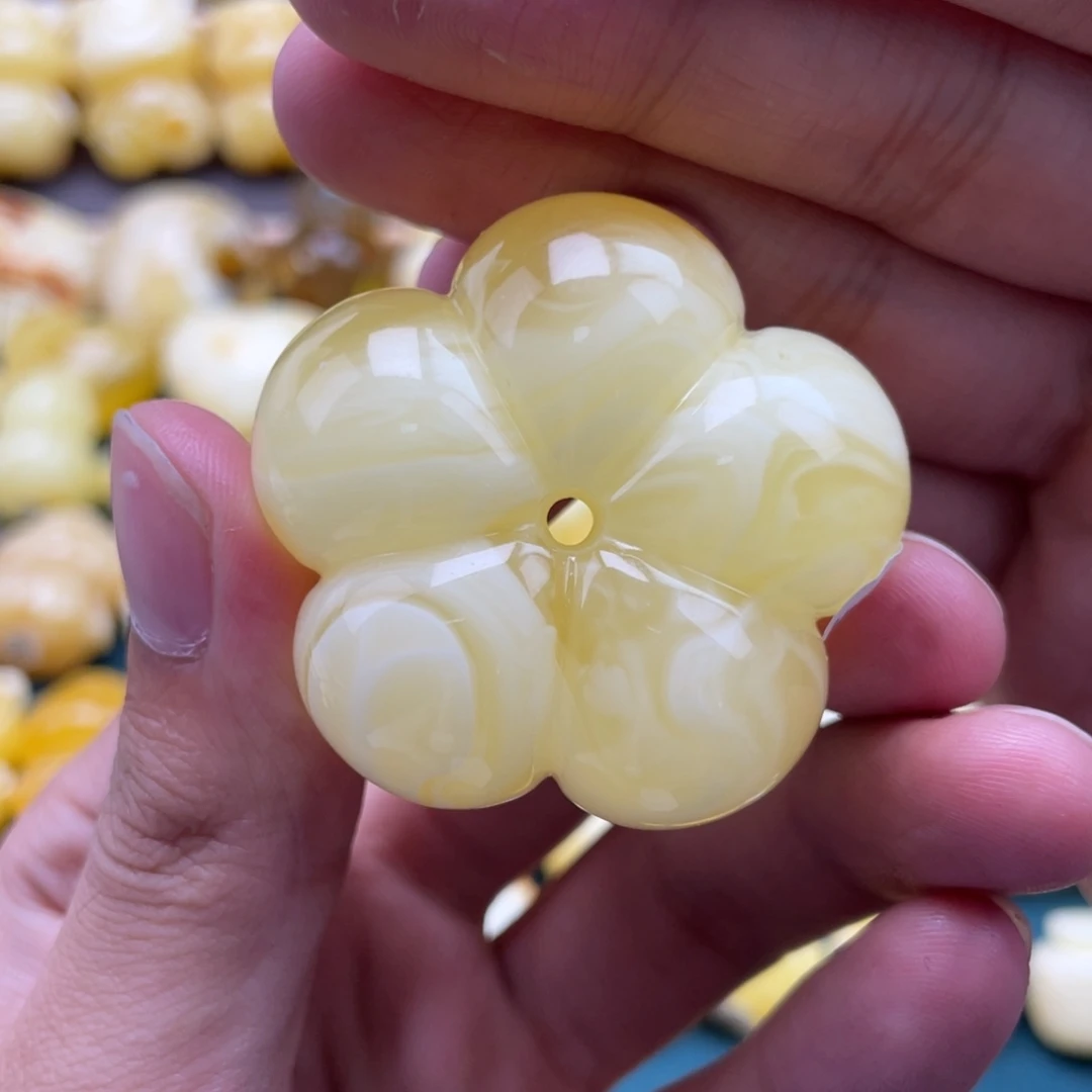 琥珀未镶嵌裸石蜜蜡