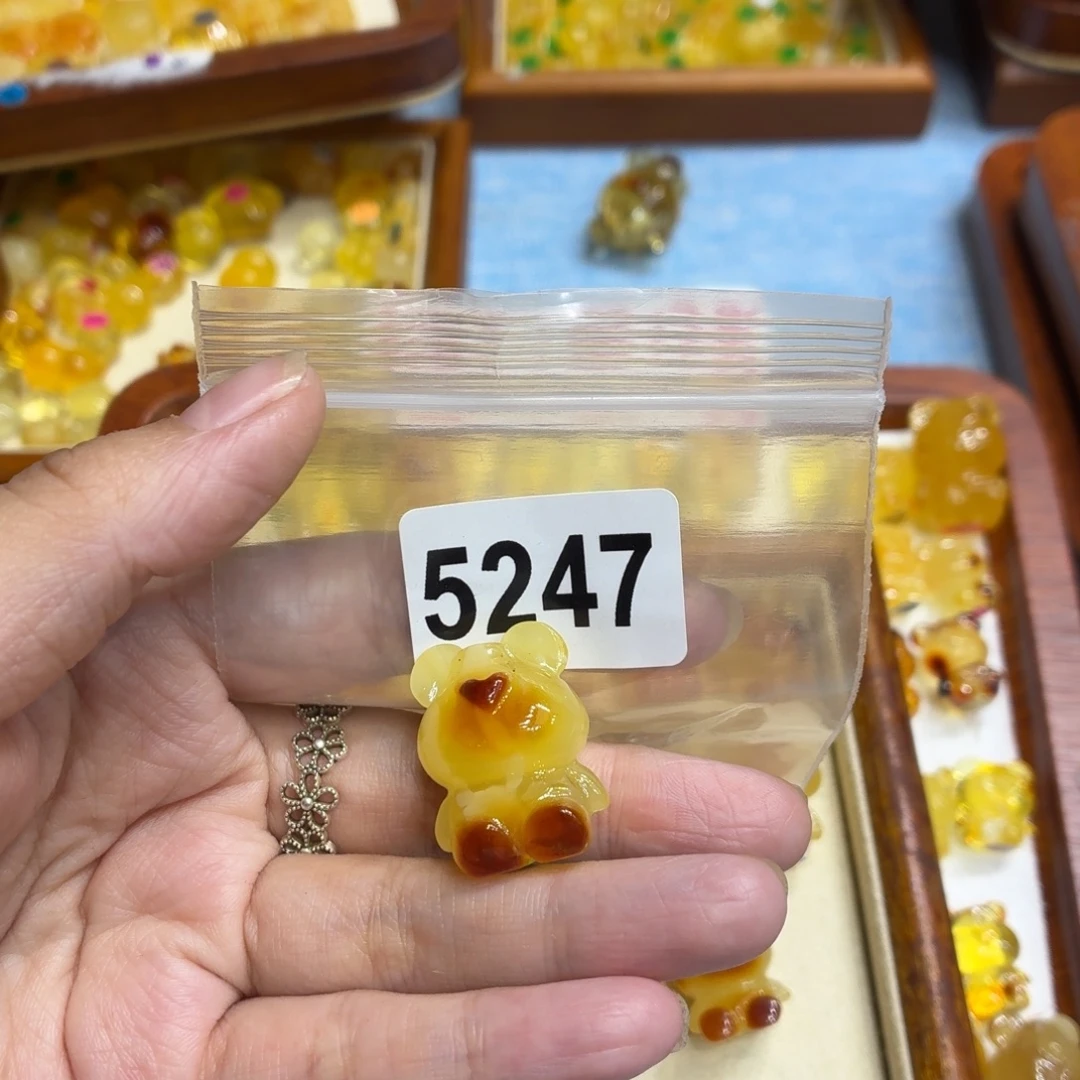 t***n琥珀未镶嵌颈饰我