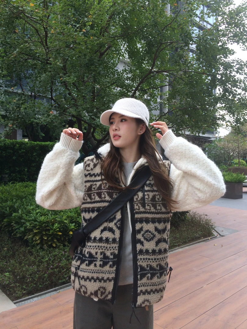 来自b0【费尔岛马甲】秋冬气质复古百搭马甲【X5107】