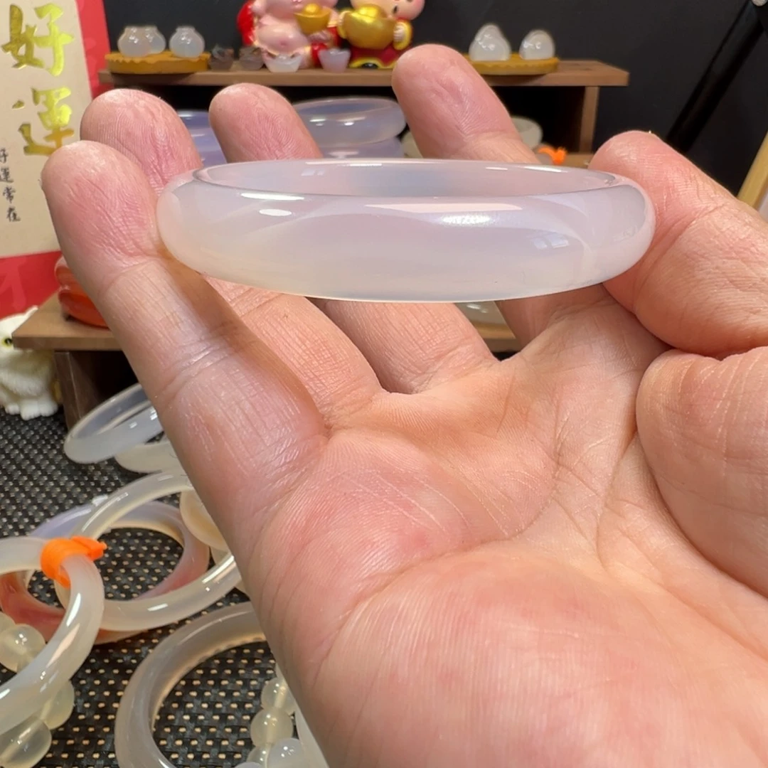 玛瑙/玉髓手镯未镶嵌莹