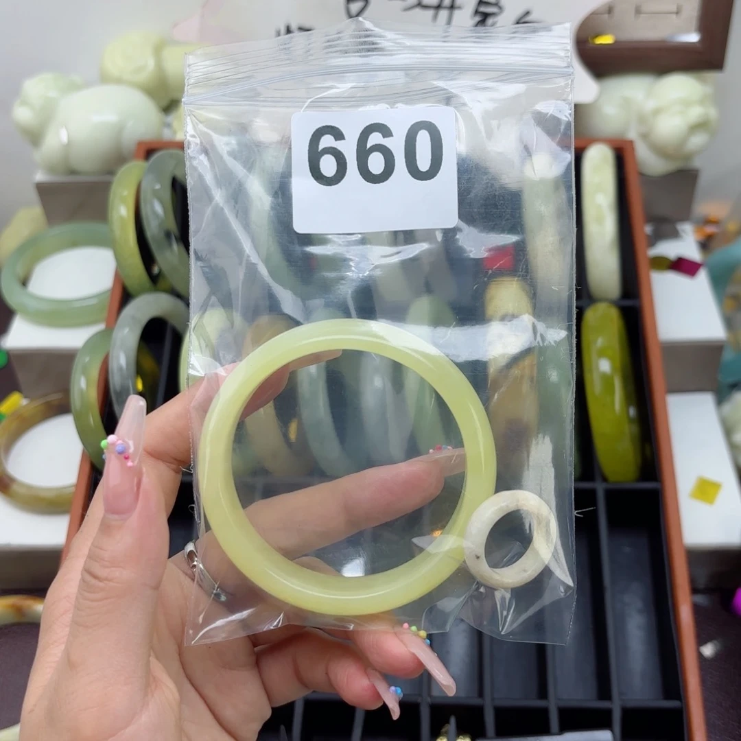 蛇纹石玉未镶嵌手镯搞*^