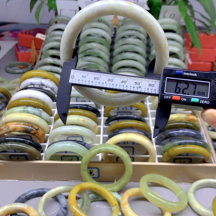 蛇纹石玉合金手镯40