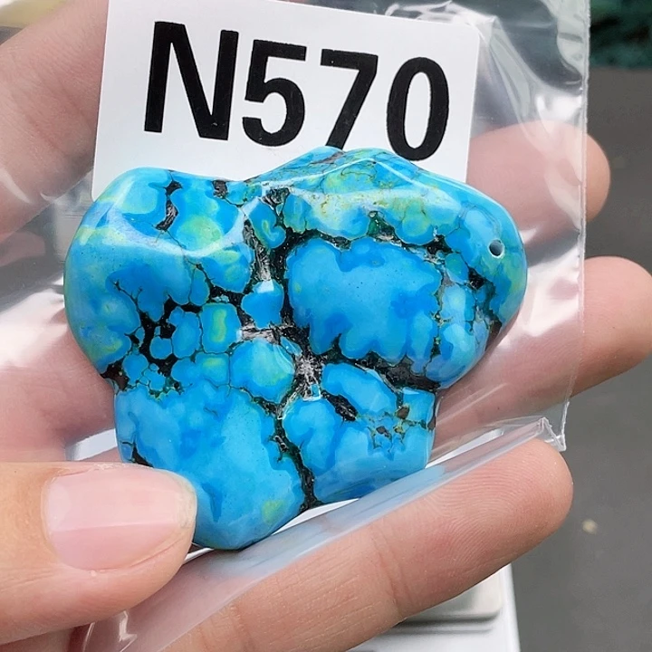 湖北十堰原矿绿小松