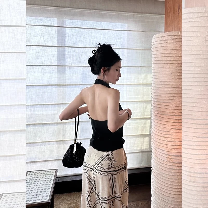 黑色大露背挂脖小吊带背心女夏季薄款设计感小众外穿V领无袖上衣