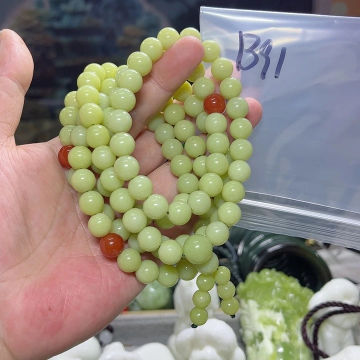 蛇纹石玉颈饰未镶嵌清*