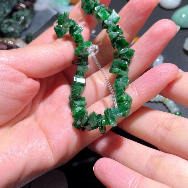 【闪购商品】翡翠颈饰未镶嵌天然翡翠