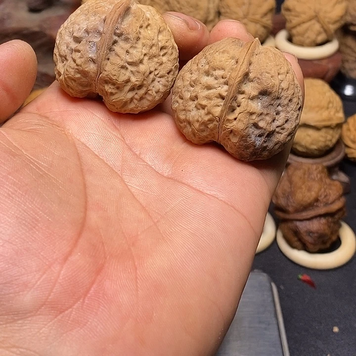 吊坠文玩核桃云南铁核桃28