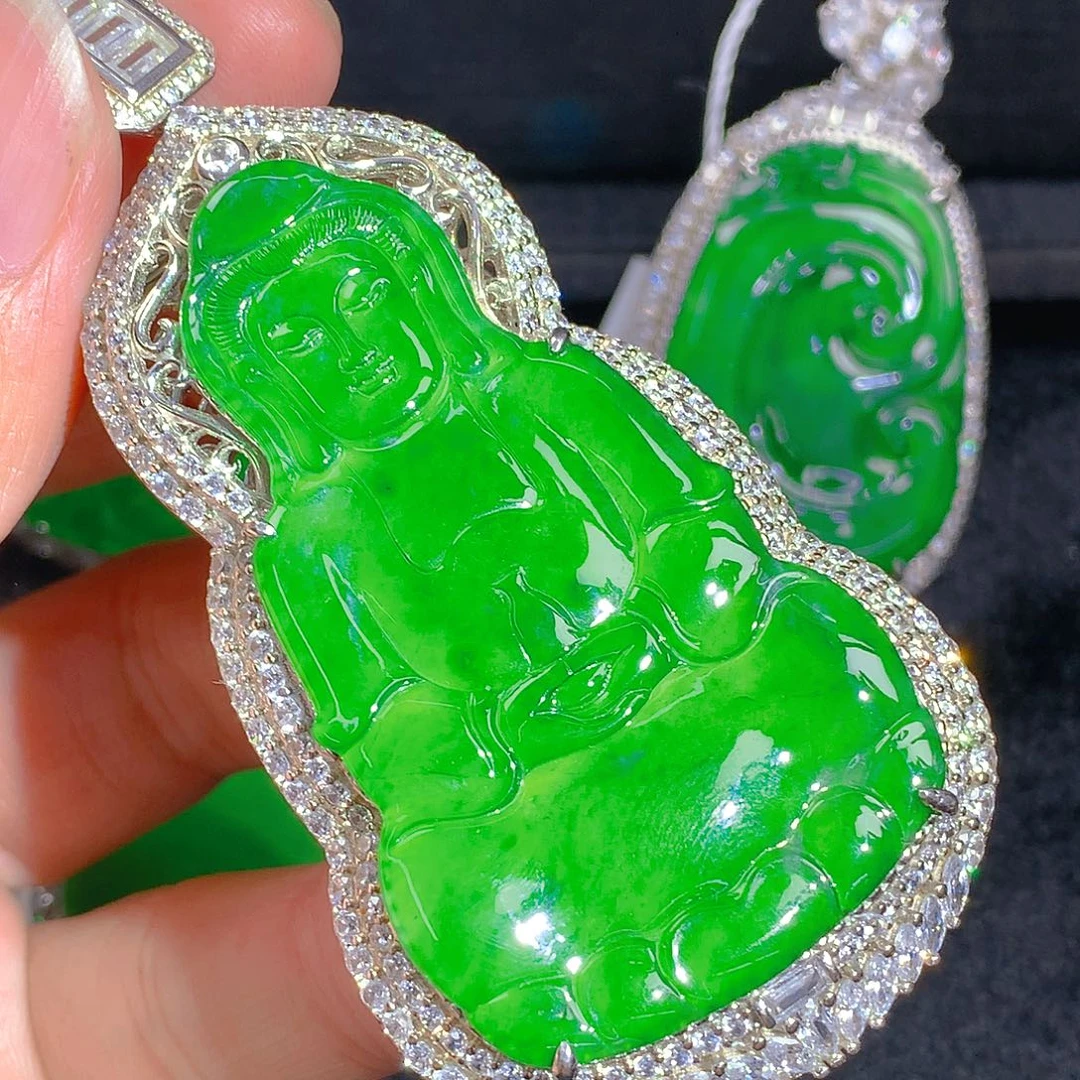 翡翠颈饰银S925镶嵌吊坠