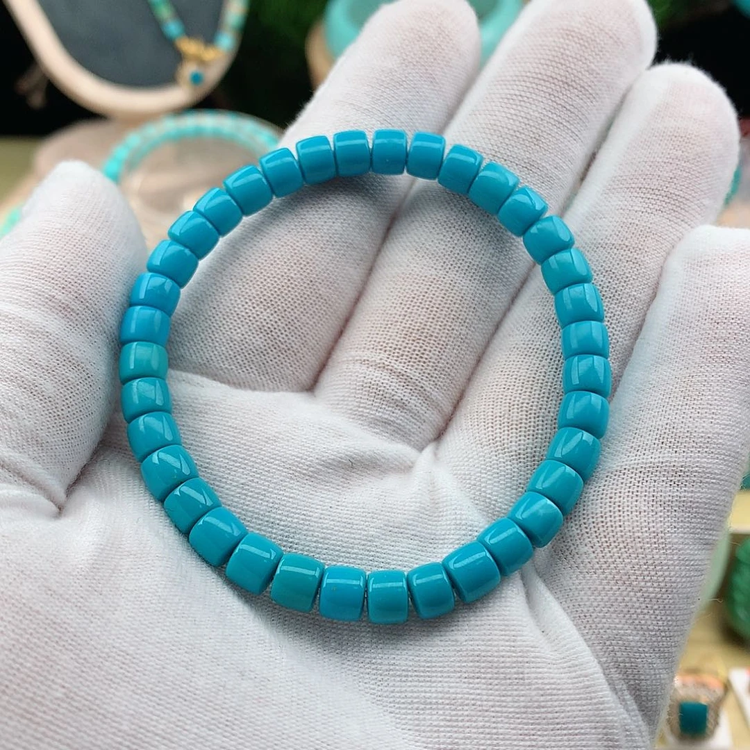 绿松石颈饰未镶嵌