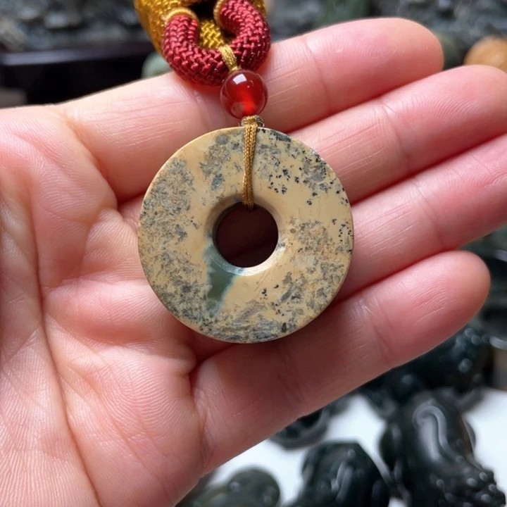 岫岩河磨玉（透闪石质玉）挂件未镶嵌…****练