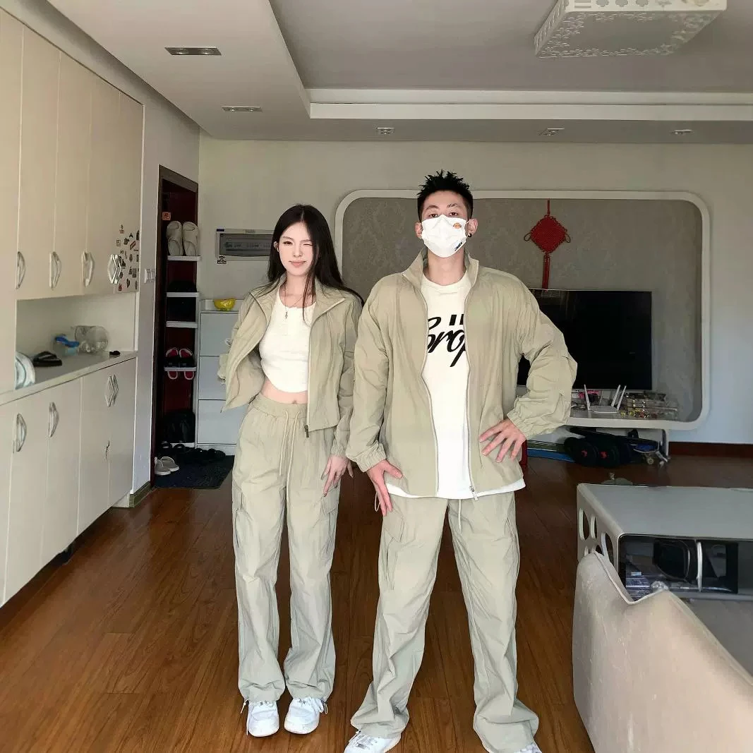 2025情侣装秋季新款小众设计一长一短工装冲锋衣外套男女夹克套装