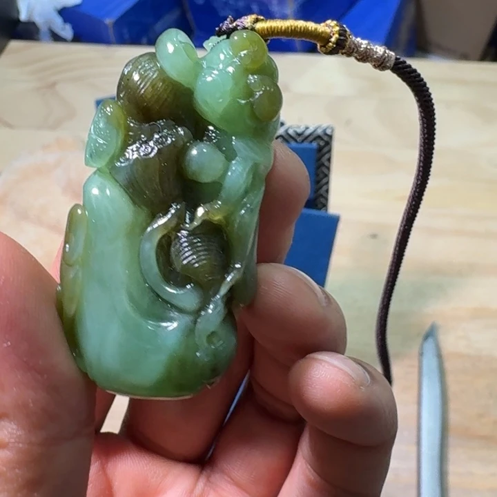 未镶嵌和田玉（糖玉）挂件