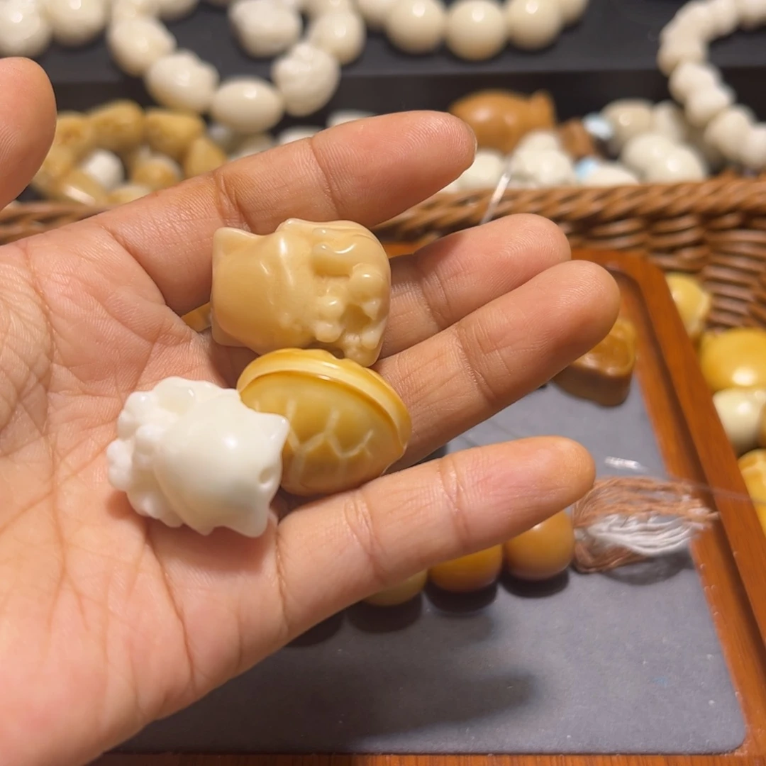 馨***儿菩提根/象牙果吊坠